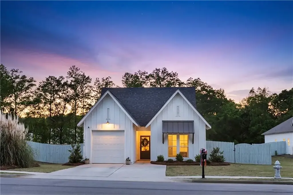 553 Cedarbrook Dr, Auburn