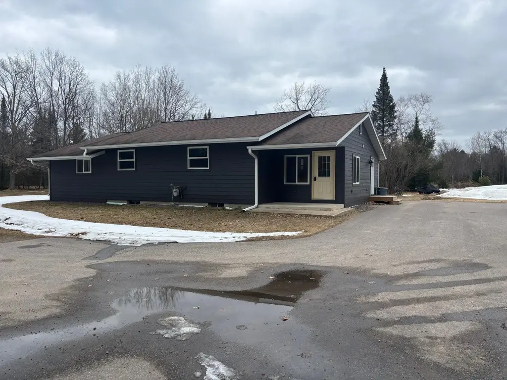 3283 Hwy 70, Eagle River