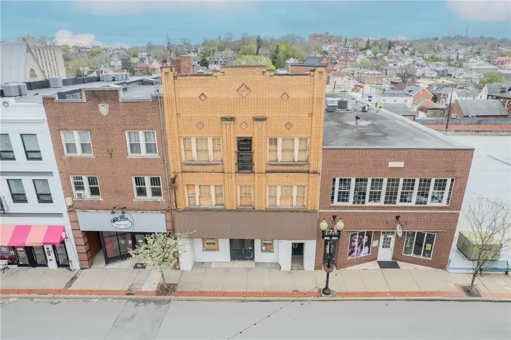 128-130 Pennsylvania Road , City of Greensburg