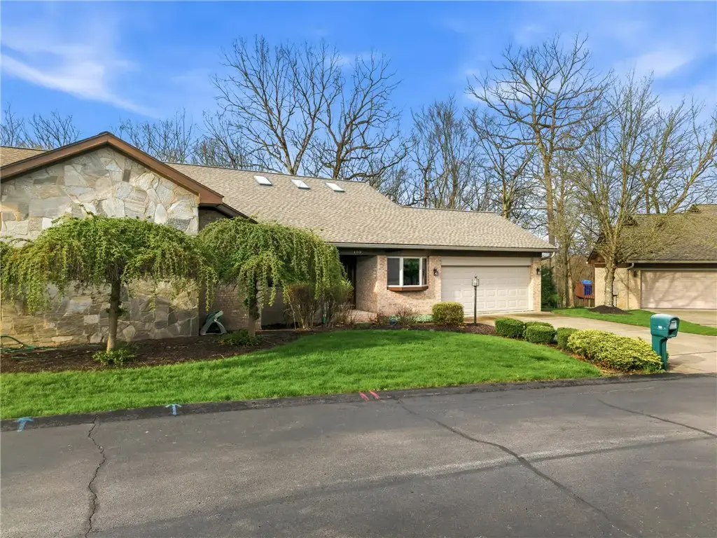 180 Oakview Drive , Hermitage