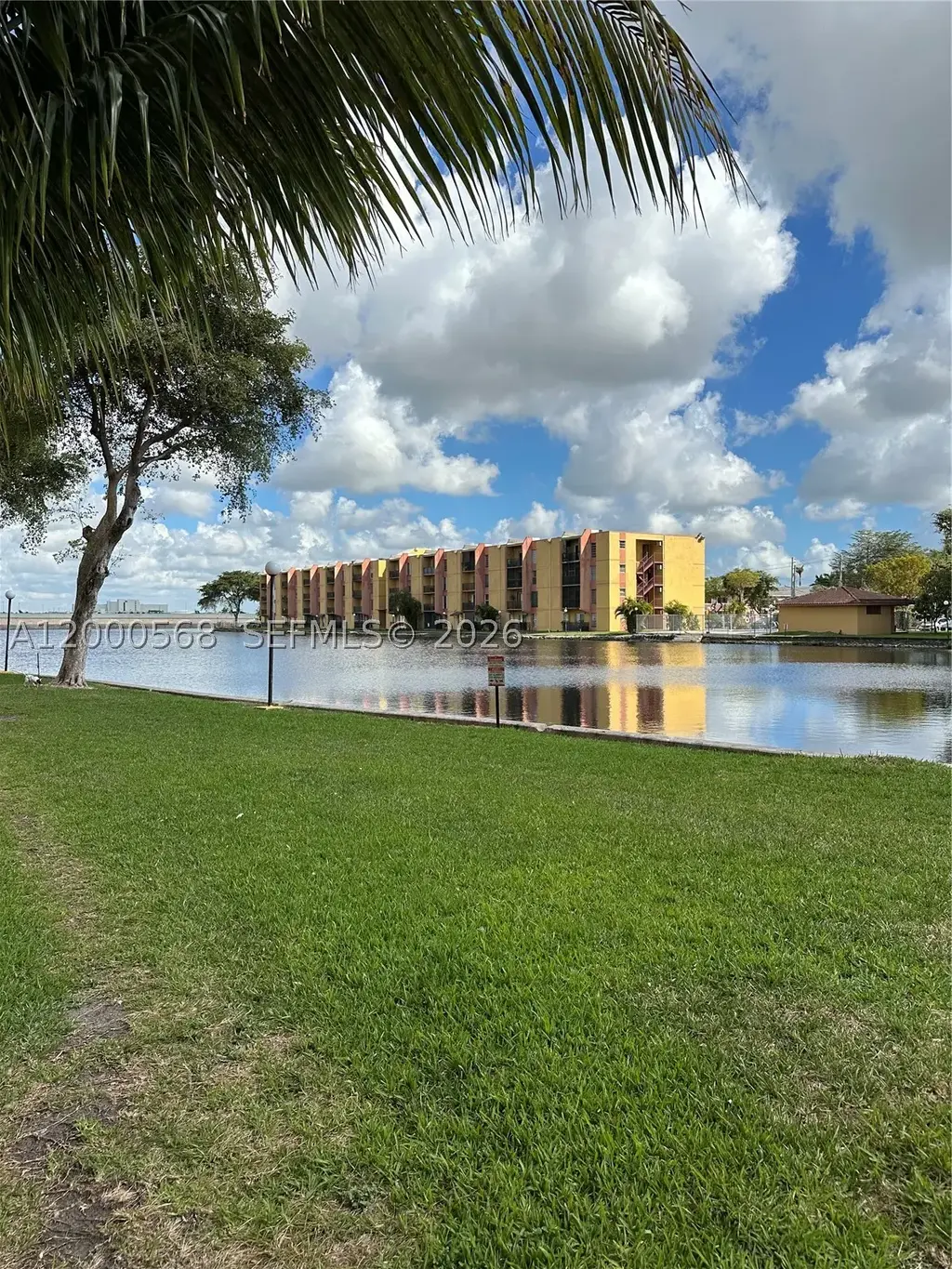 4717 Nw 7th St 402-10, Miami