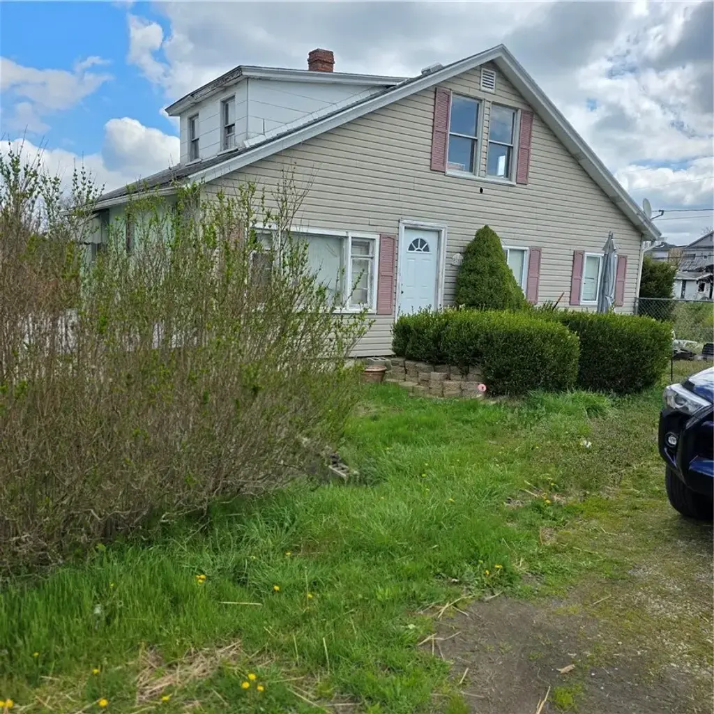 212 Fayette Avenue , Luzerne