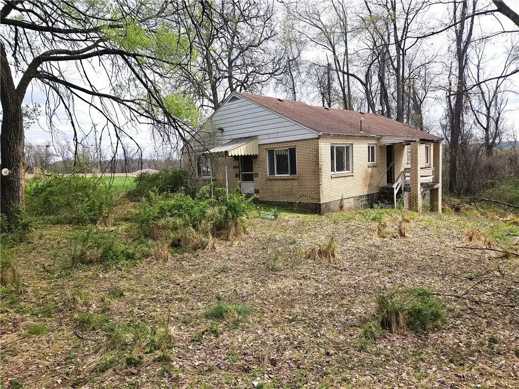 6079 William Penn Highway , Export
