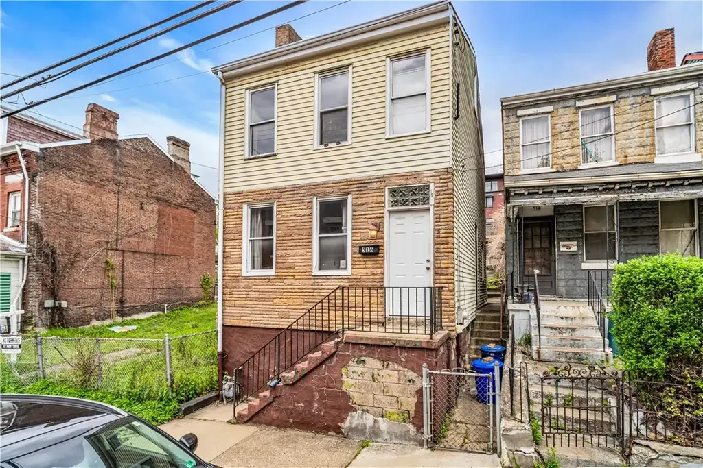 516 Armandale Street , Central North Side