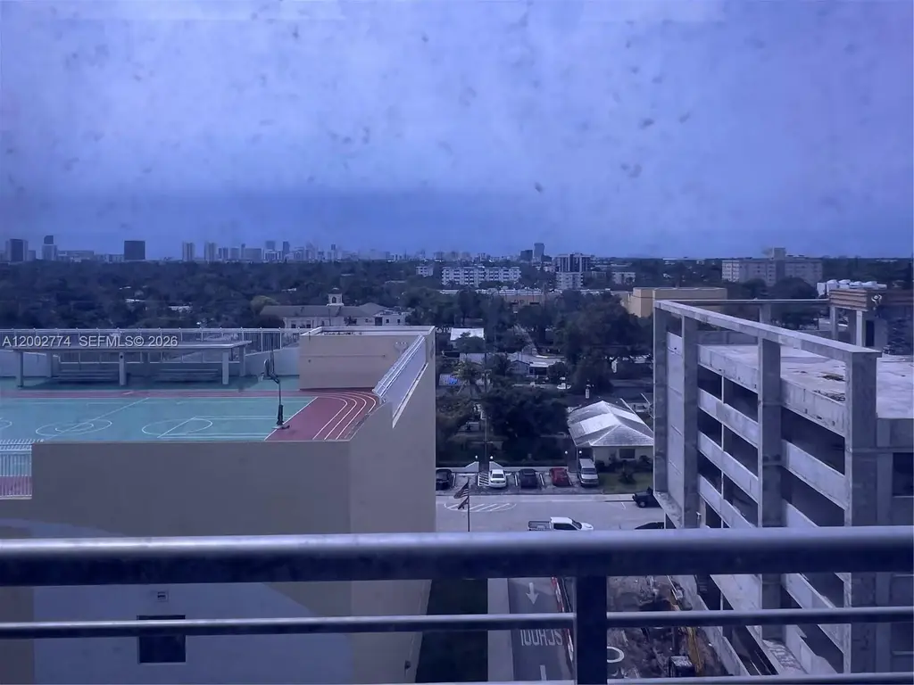 1720 Harrison St 8b1, Hollywood