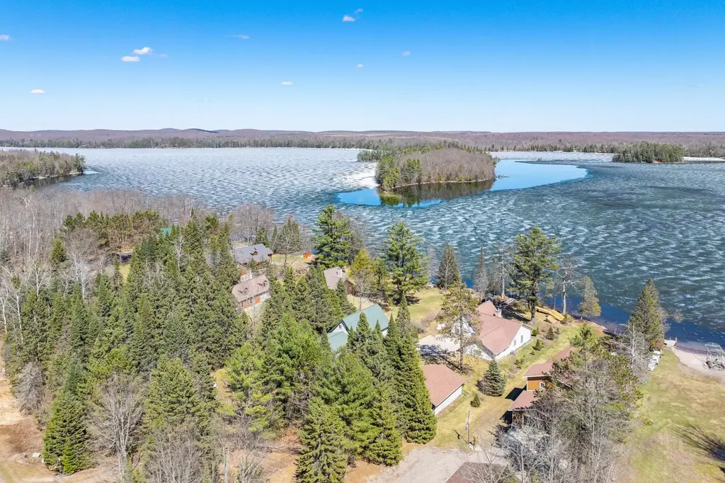 8303 Keith Siding Rd, Crandon