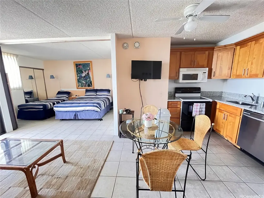(unit #2911) 2240 Kuhio Avenue, Honolulu