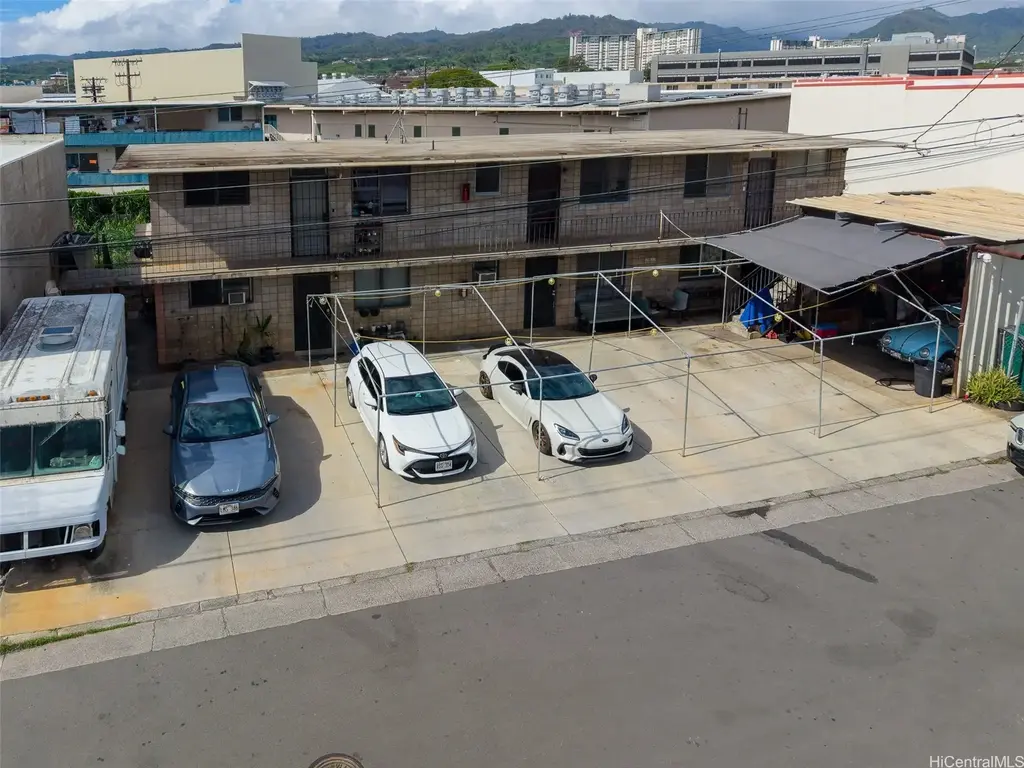 2135 Bannister Place, Honolulu