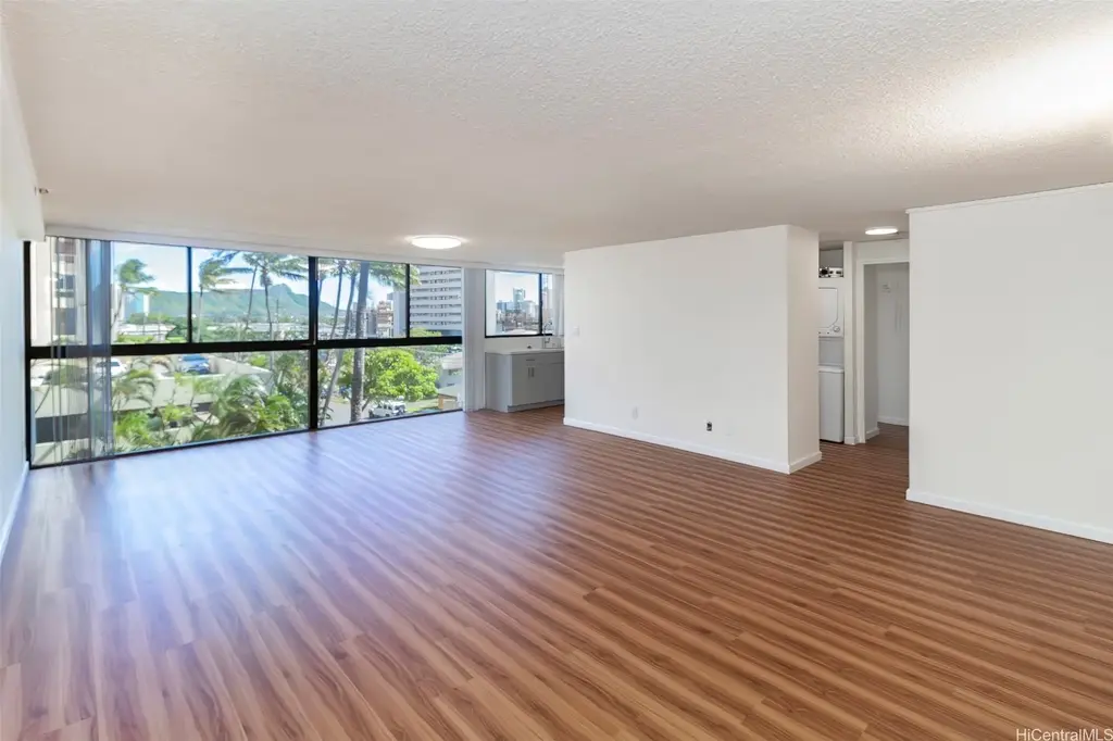 2724 Kahoaloha Lane # 506, Honolulu