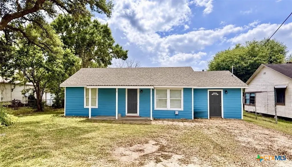607 S East Street, Edna