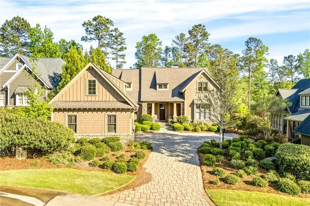 3207 Turkey Spur Ln, Opelika