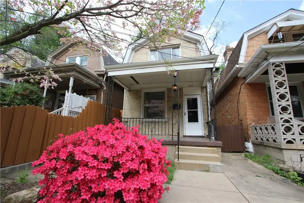 312 Cape May Avenue, Beechview