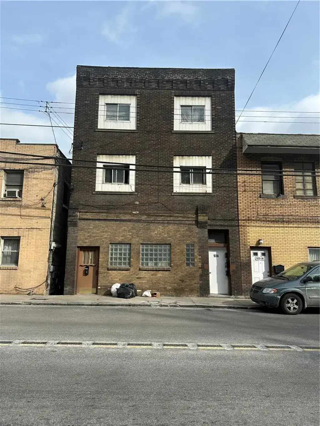 924 Island Avenue, McKees Rocks
