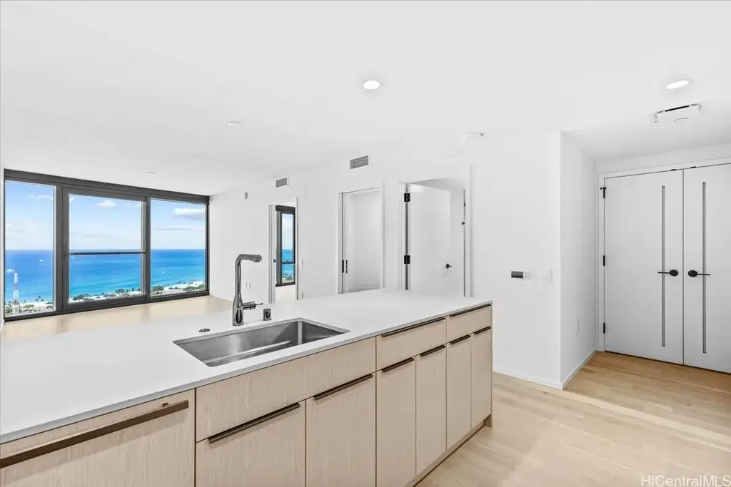 (unit #3701) 333 Ward Avenue, Honolulu