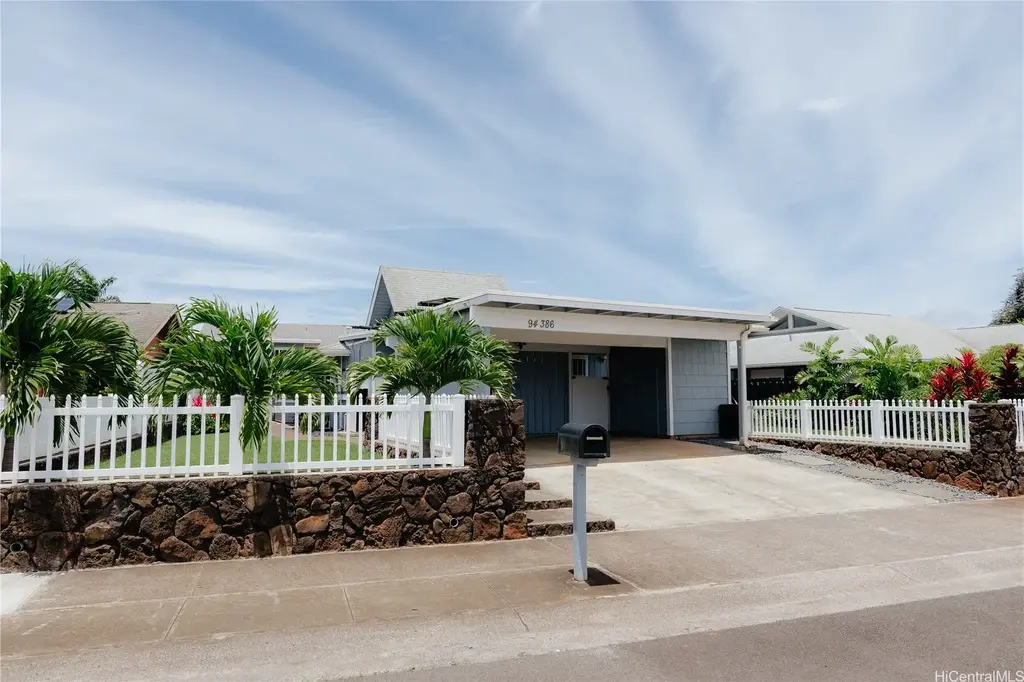 94-386 Makapipipi Street, Mililani