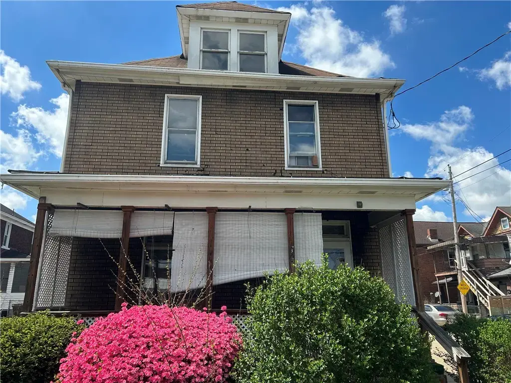 727 14th Street , Monessen