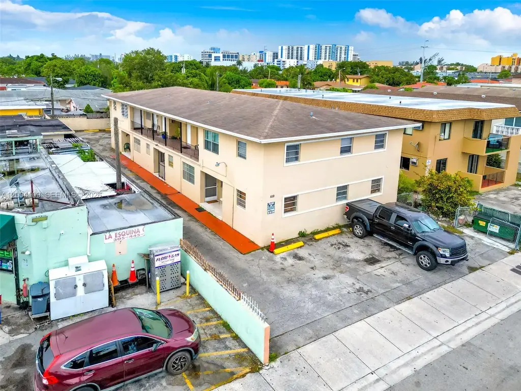 410 Nw 47th Ave, Miami