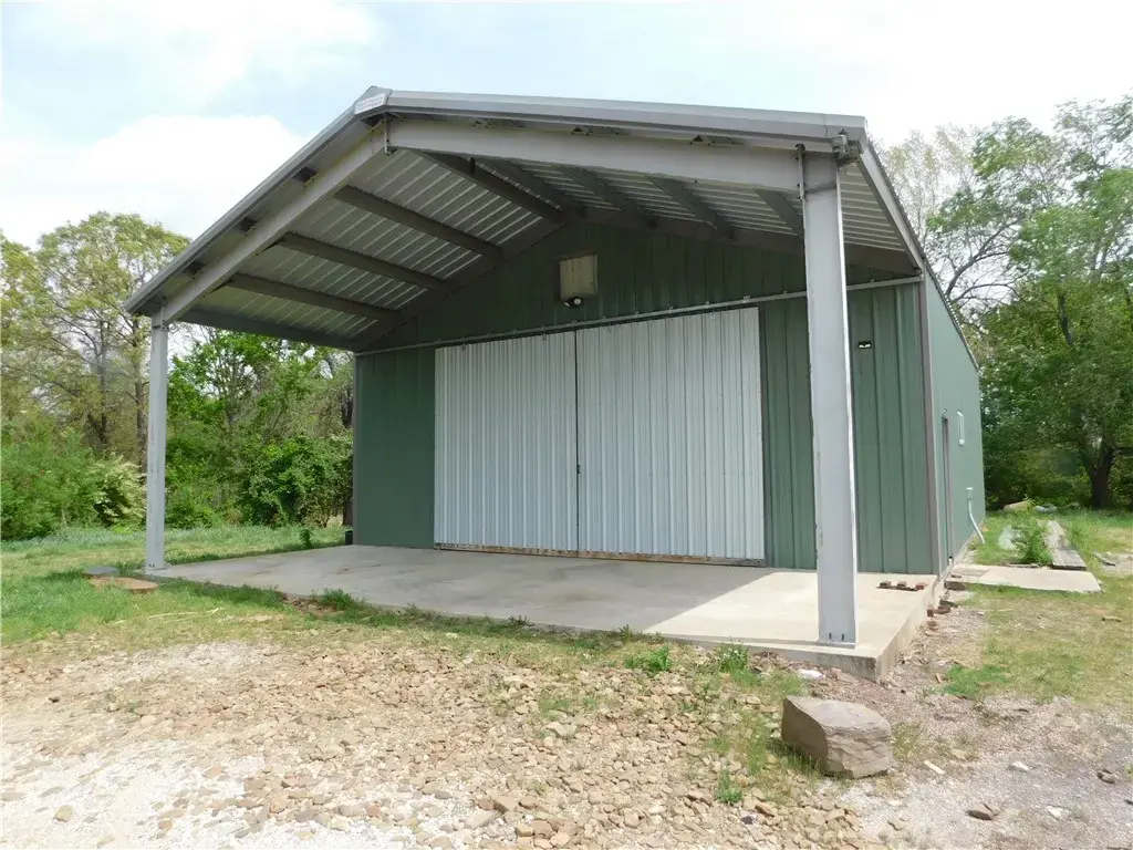 120 W 19th Street, Fayetteville