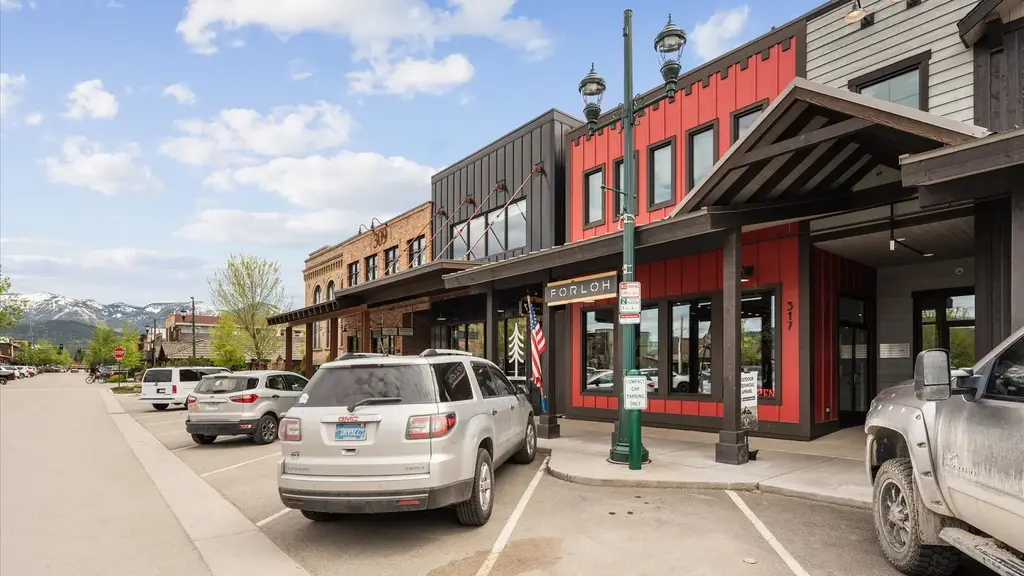 317 Central Avenue 203, Whitefish
