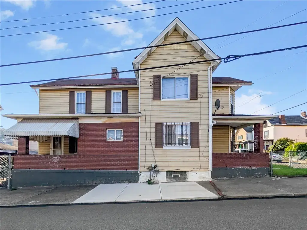 201 Comrie Avenue , Braddock