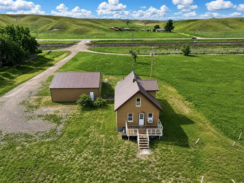 6421 Us Hwy 2 E, Havre