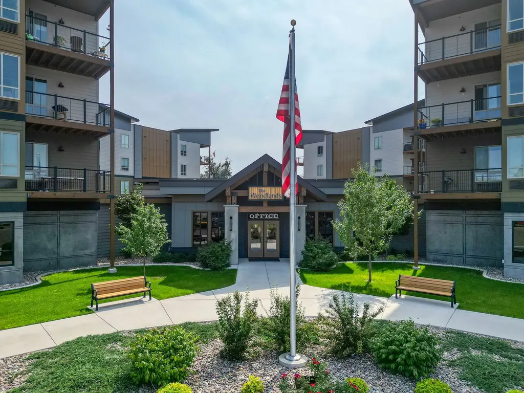 100 Woodlands Way S-204, Kalispell