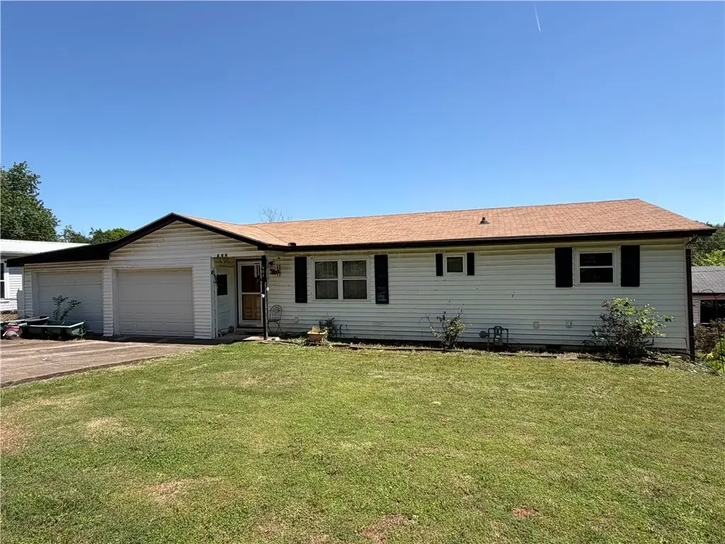 604 Missouri Place, Huntsville