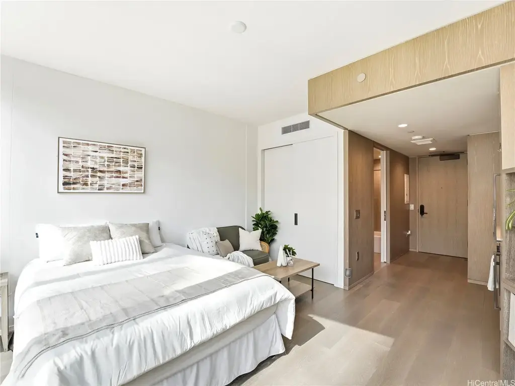 1000 Auahi Street # 633, Honolulu