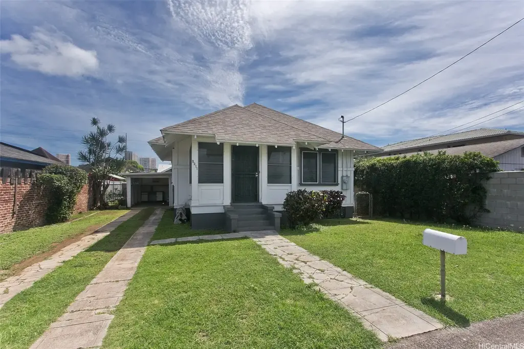 2211 Bingham Street, Honolulu