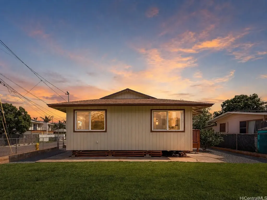 87-102 Kulaaupuni Street # G1, Waianae
