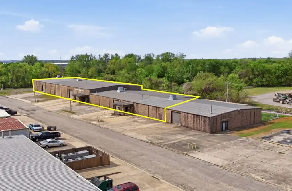 1024 S 25th Street, Van Buren
