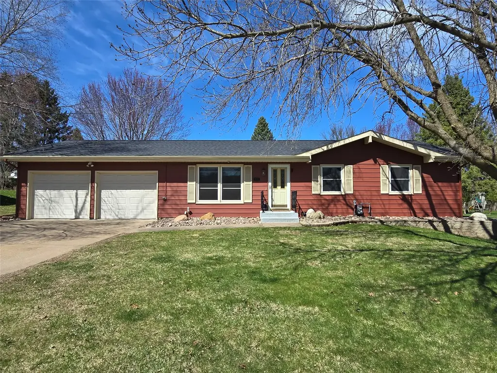 903 Mission Drive, Rice Lake