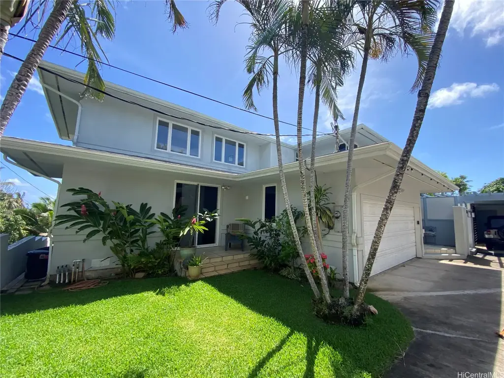 864 Aalapapa Drive # Right, Kailua