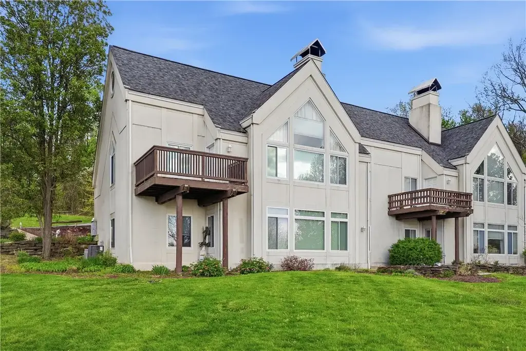 7 Ridgemead Fields Drive , Plum Boro