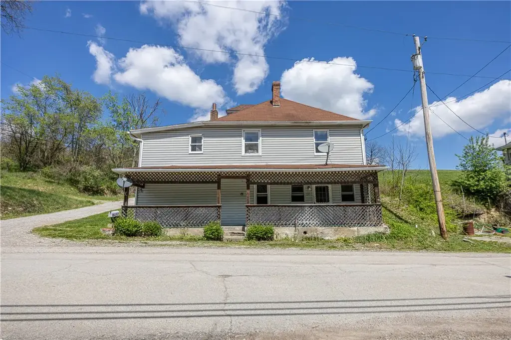 225 Lynn Road , Brownsville
