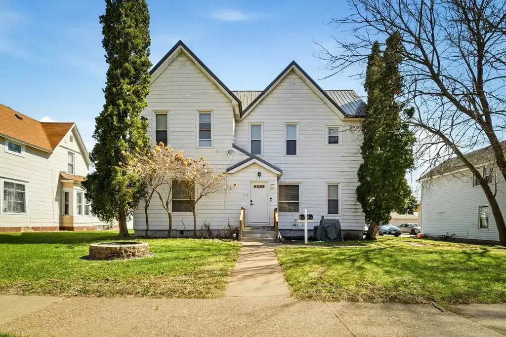1715 Babcock Street 1 & #1/2, Eau Claire