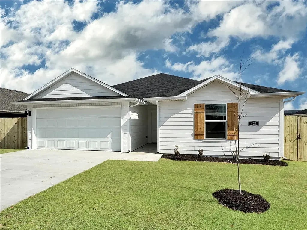520 Riggs Street, Prairie Grove