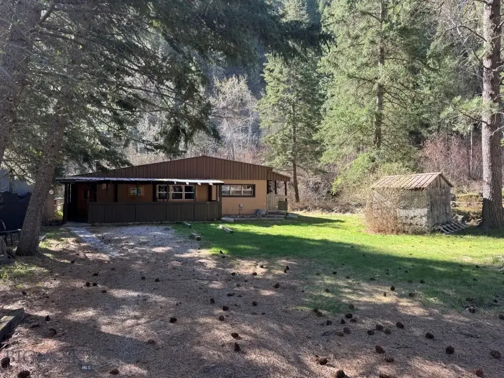 1036 Rock Creek Road, Clinton