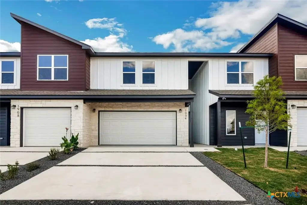 1904 Royal Loop, Belton