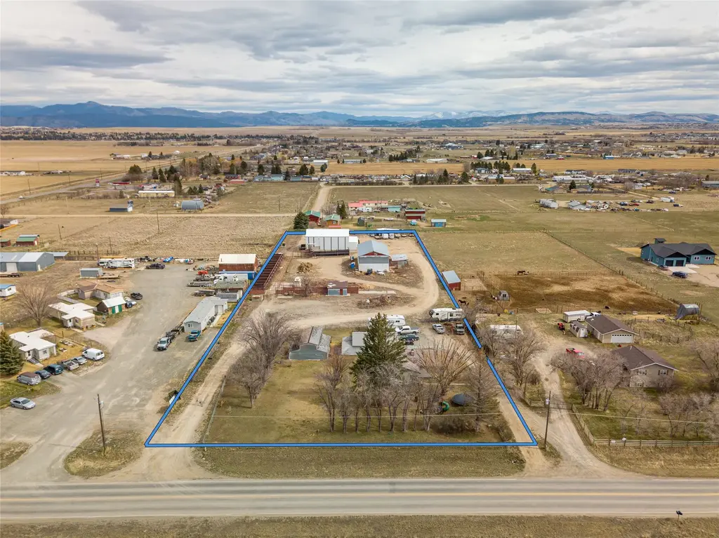 3831 Wylie Drive, Helena