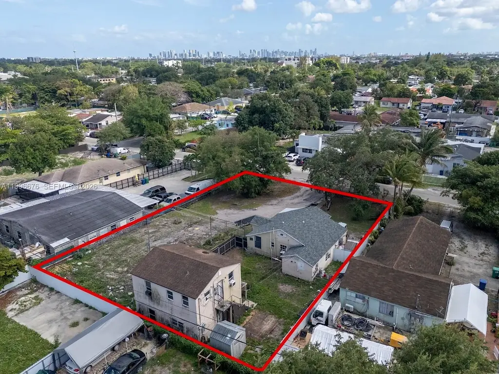 3035 Nw 93rd St, Miami