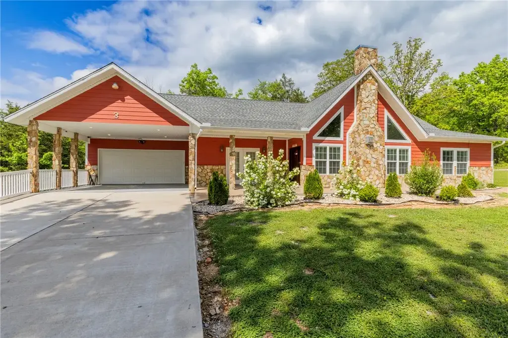 3 Leatherwood Drive, Holiday Island