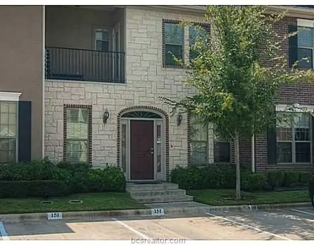 151 Forest Drive, College Station