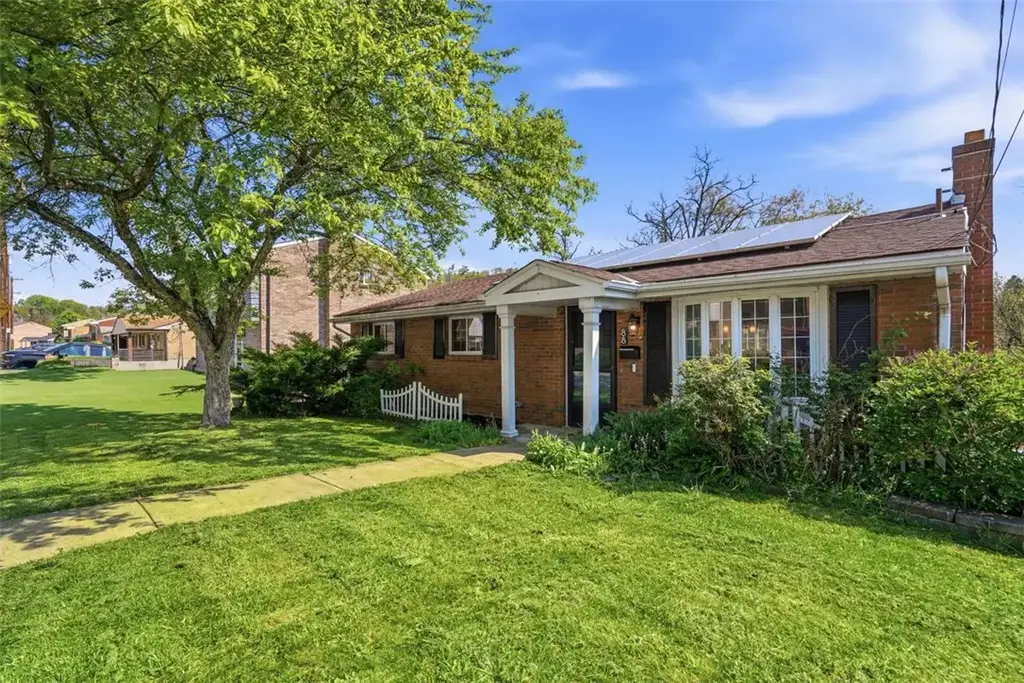 88 Lilmont Drive , Swissvale