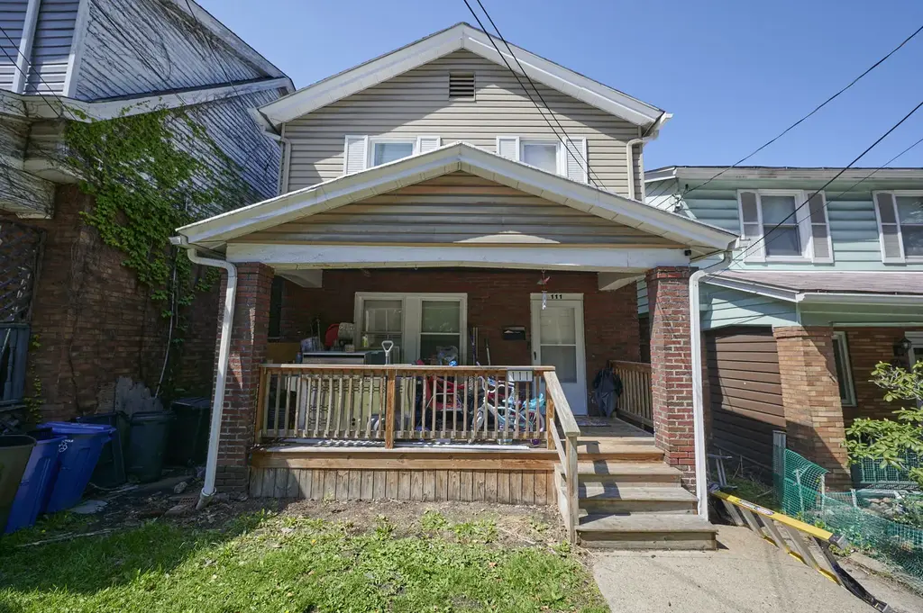 111 Overbrook Boulevard, Carrick