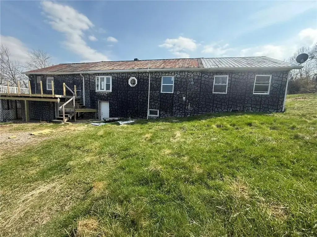 133 Emery Heights Road , German