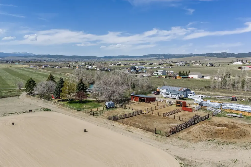 5815 Glass Drive, Helena