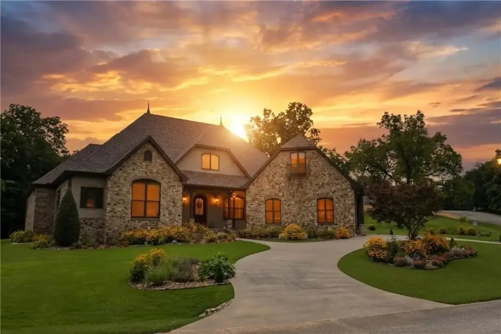 610 Winding Spring Drive, Fayetteville