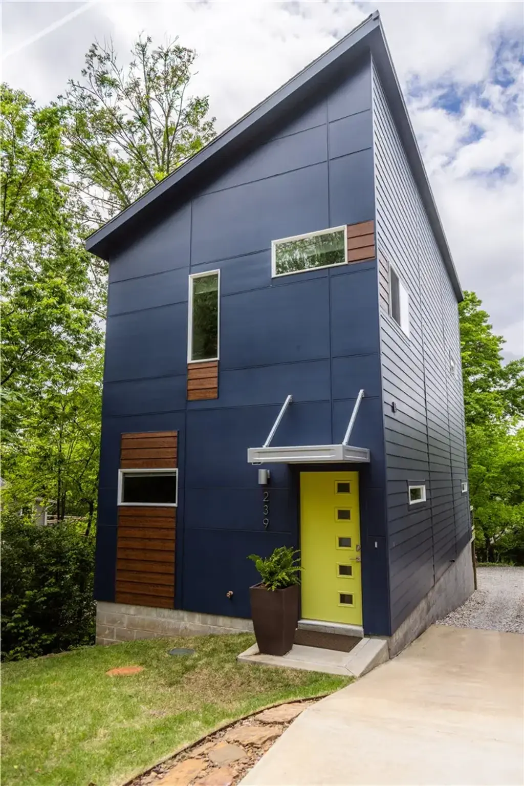 239 N Fletcher Avenue, Fayetteville