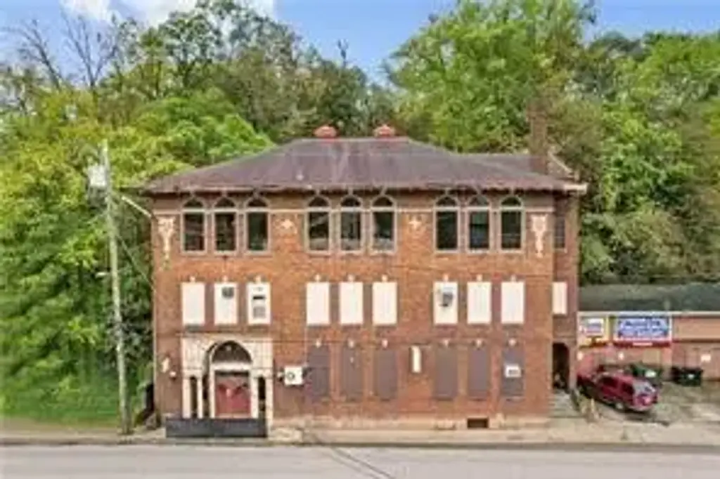442-450 Schoonmaker Avenue , Monessen